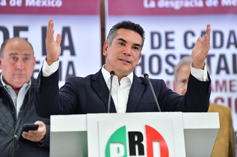 El candidato del PRI a la presidencia de México, José Antonio Meade, pronuncia un discurso durante un mitin de campaña.
