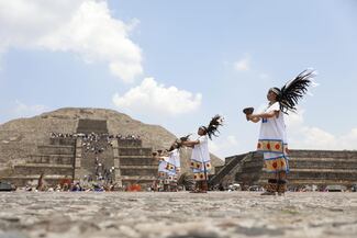 En Teotihuacán nace el Fuego Nuevo que se dirige a Santo Domingo para los JCC