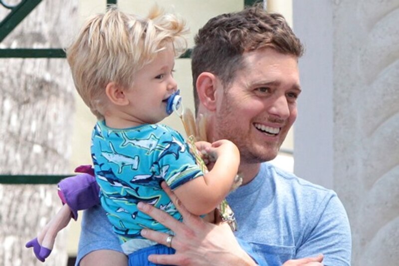 Michael Bublé y su hijo Noah
