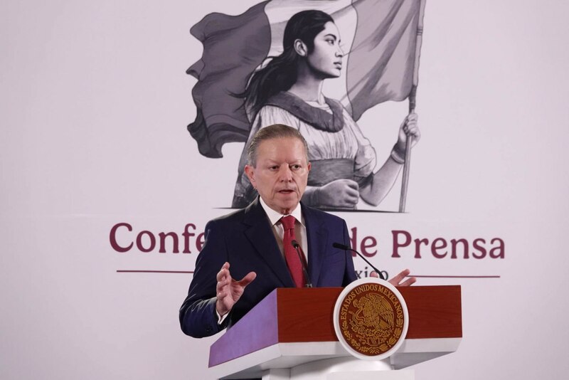 Arturo Zaldívar, coordinador de Política y Gobierno, durante su participación en la conferencia Mañanera del pueblo en el Salón Tesorería en Palacio Nacional.