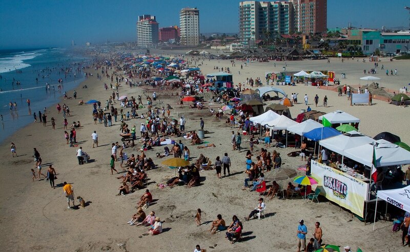 Playa de Rosarito en temporada alta