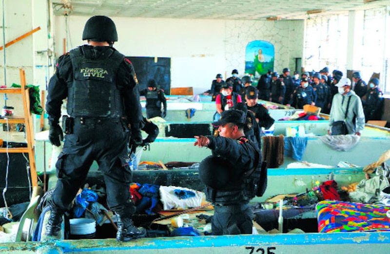 Redada policial en una cárcel
