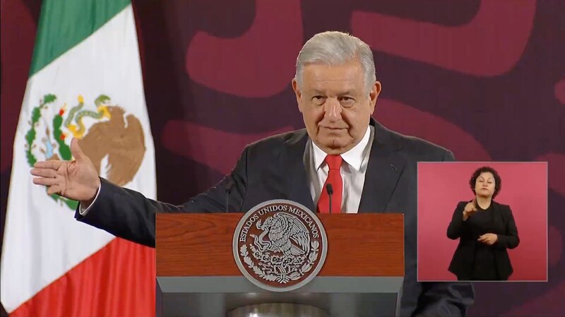 El presidente Andrés Manuel López Obrador da un discurso.