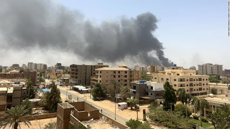 Incendio en un edificio en Mogadiscio, Somalia