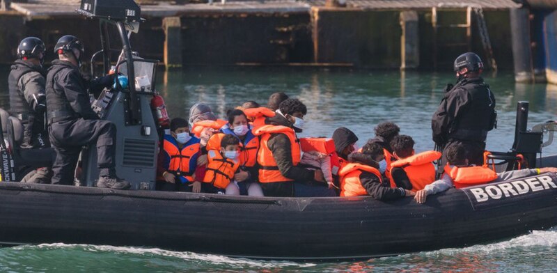 Rescate de inmigrantes en el mar