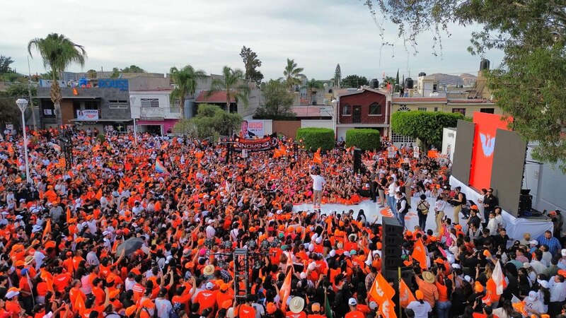 Multitudinario evento de campaña de AMLO en el zócalo de la Ciudad de México