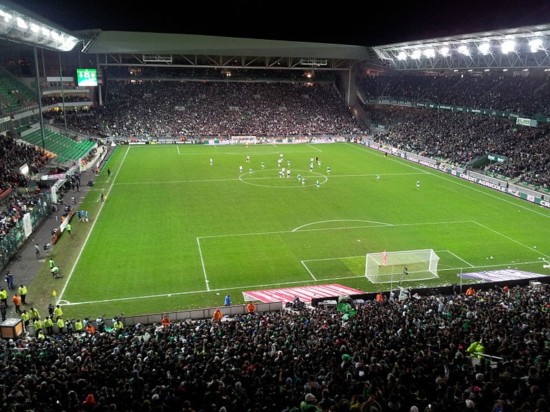 Partido de fútbol en el estadio de Anoeta