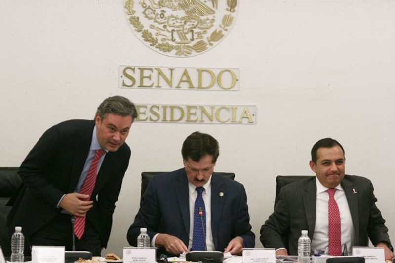 Reunión de senadores mexicanos