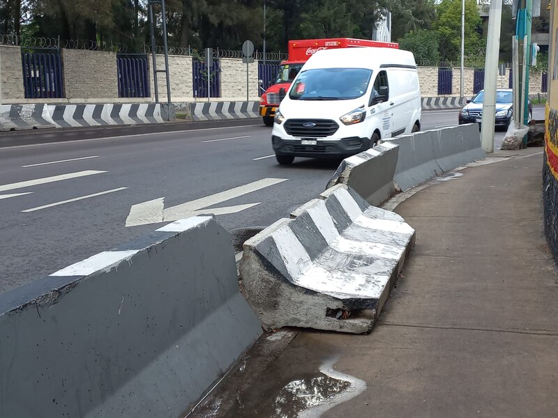 Banqueta rota en la Ciudad de México