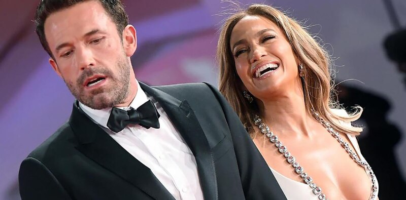 Jennifer Lopez y Ben Affleck en la alfombra roja
