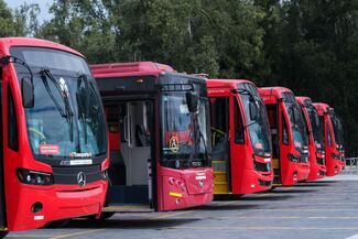 Usuarios del transporte público en Jalisco respiran aliviados: la tarifa no subirá a 14 pesos