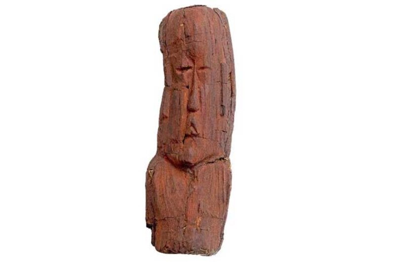 Máscara tallada en madera
