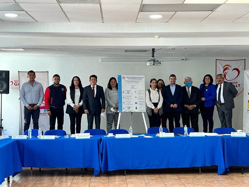 Mesa redonda sobre el futuro de la educación superior en México