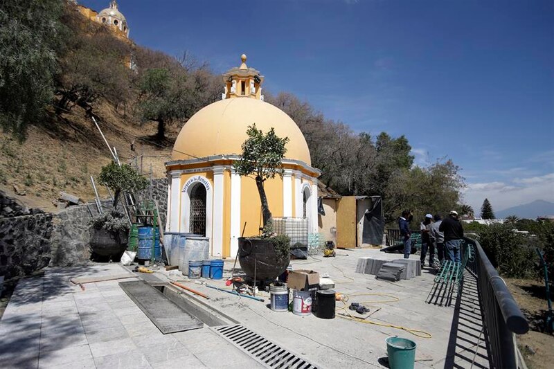 Capilla dañada por el terremoto en México