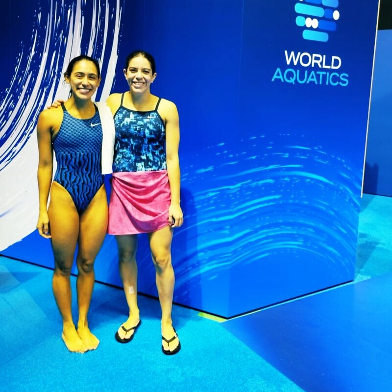 Las clavadistas mexicanas Paola Espinosa y Alejandra Orozco se preparan para competir en el Campeonato Mundial de Natación.