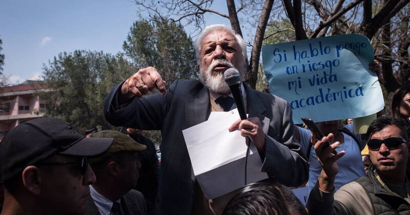 Protestas en la UNAM por despido de académico