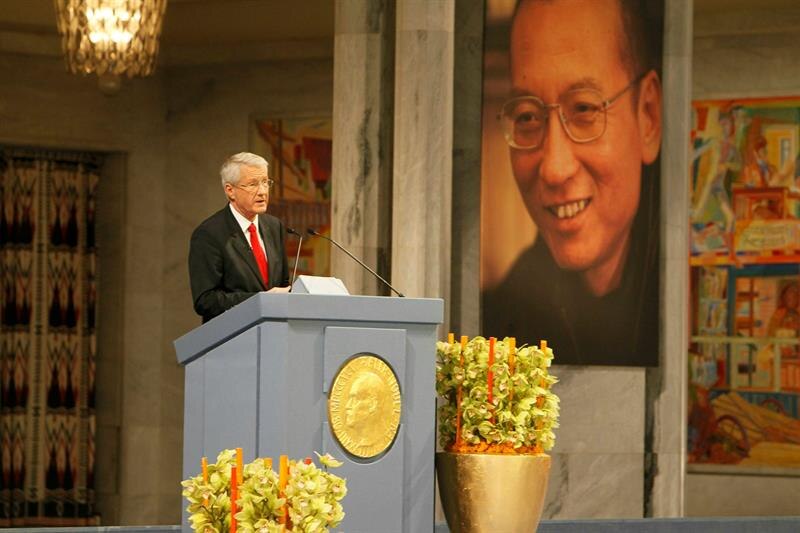 El Dalai Lama recibe el Premio Nobel de la Paz