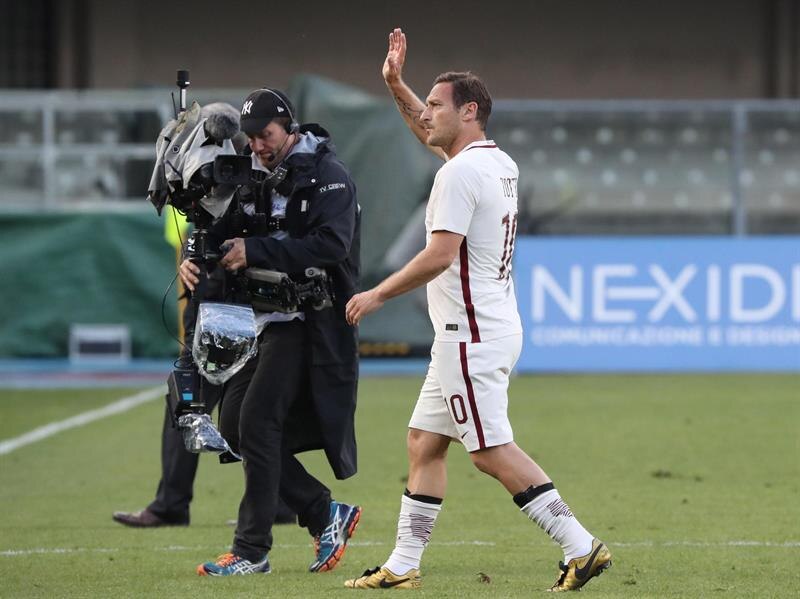 Francesco Totti se despide del fútbol