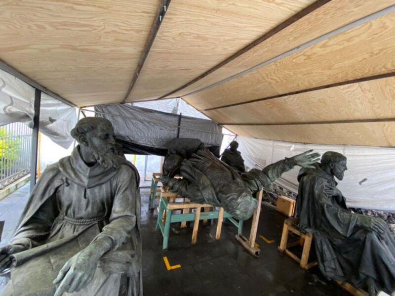 Monumento a Fray Junipero Serra vandalizado en San Francisco