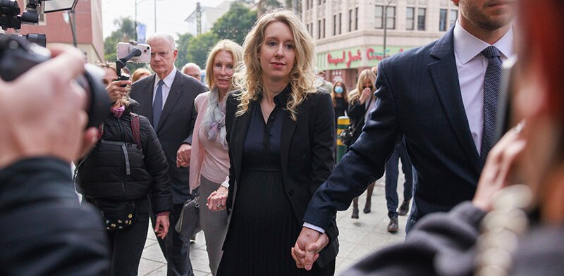 Elizabeth Holmes, fundadora de Theranos, es declarada culpable de fraude
