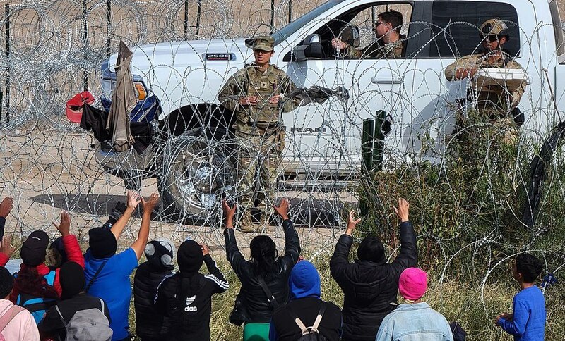 Migrantes venezolanos en la frontera de Estados Unidos