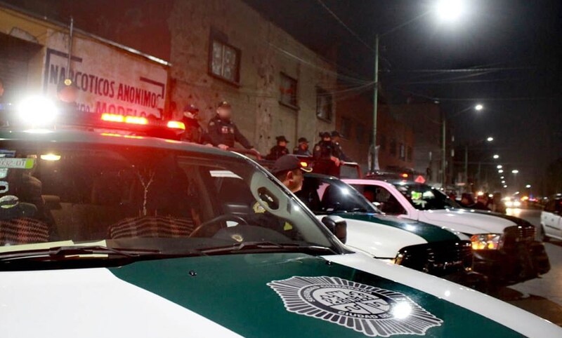 Policía detiene a presuntos delincuentes en la Ciudad de México