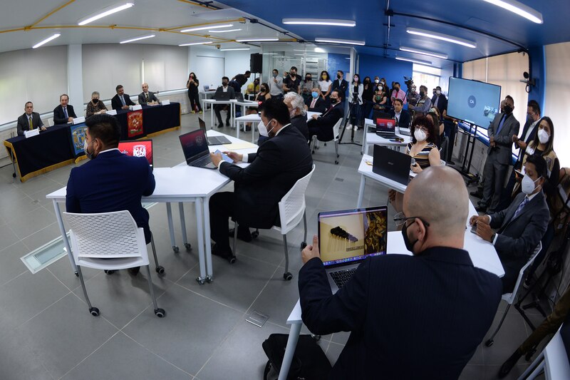 Reunión de trabajo en la Universidad de Sevilla