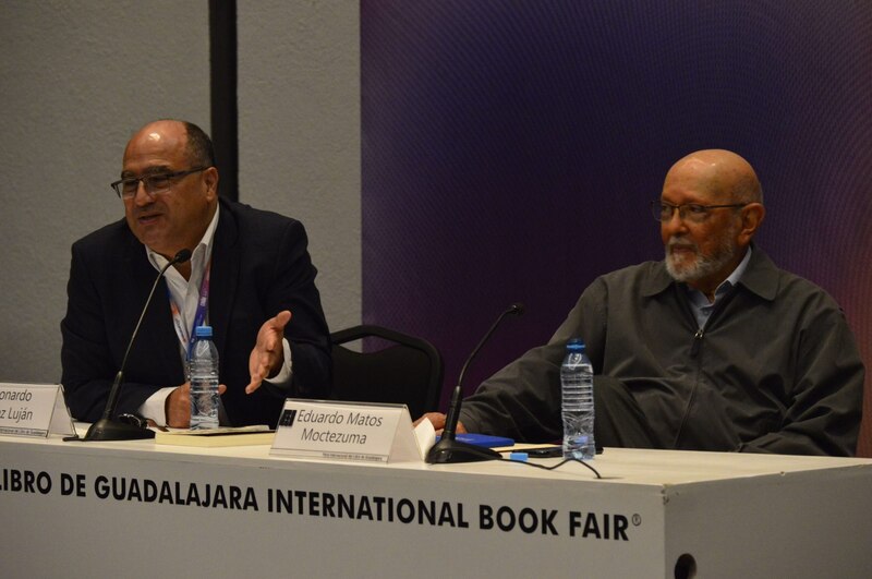 El libro tiene 306 páginas y fue editado por el Colegio Nacional. Será presentado en la Feria del Libro de Minería.