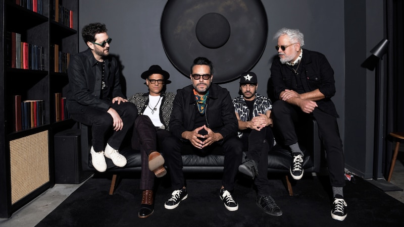 Café Tacvba, la banda mexicana de rock alternativo, se reúne para una nueva gira.