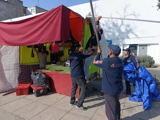 Retiran alrededor de 20 puestos irregulares en Ribera de San Cosme