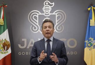 Se restablecen actividades económicas este martes 24; regreso a clases el miércoles 25