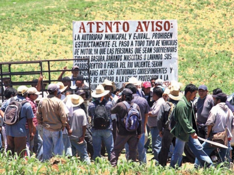 Protesta por la contaminación del río Valiente