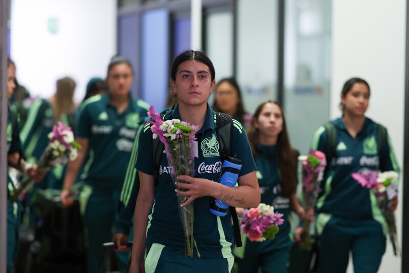 La futbolista mexicana Kenti Robles llega a la concentración de la Selección Mexicana Femenil