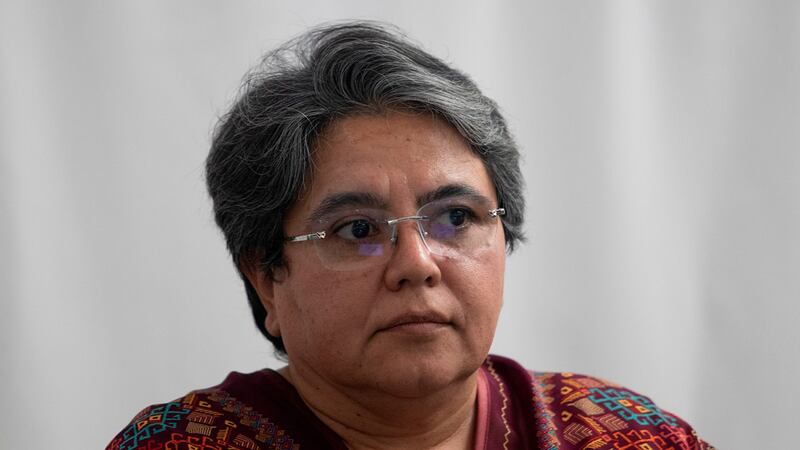 La Ministra de Educación, Marilú Martens, durante una conferencia de prensa.