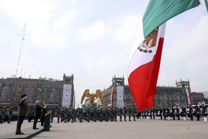 Desfile Militar del 16 de septiembre en vivo. Claudia Sheinbaum pardo presidirá el desfile cívico-militar conmemorativo del Día de la Independencia por primera vez como comandanta suprema de las fuerzas armadas del país.
