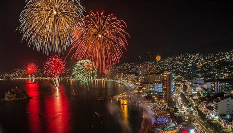 Fuegos artificiales en Acapulco