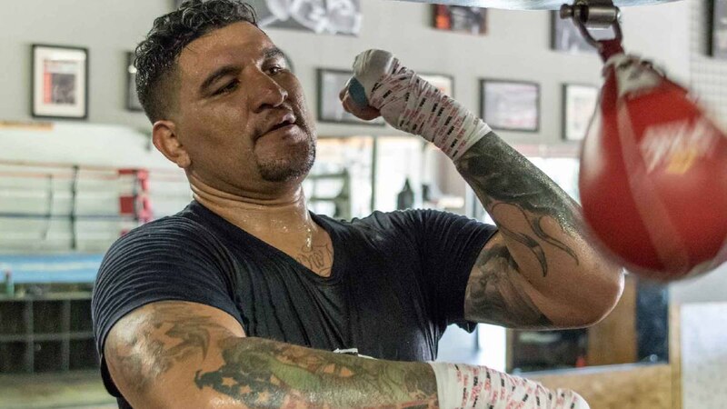 El boxeador mexicano Andy Ruiz Jr. entrena para su próxima pelea.