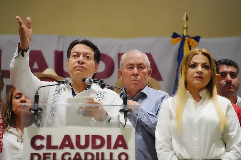 Claudia Sheinbaum, Ricardo Monreal y Martí Batres en un evento de campaña