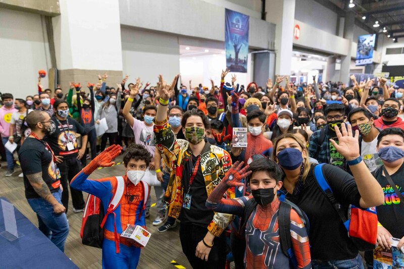 ¡Los fans de Spider-Man se reúnen para celebrar su amor por el héroe arácnido!