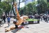 CNTE endurece protesta: vandaliza exposición del Mundial y exige audiencia presidencial