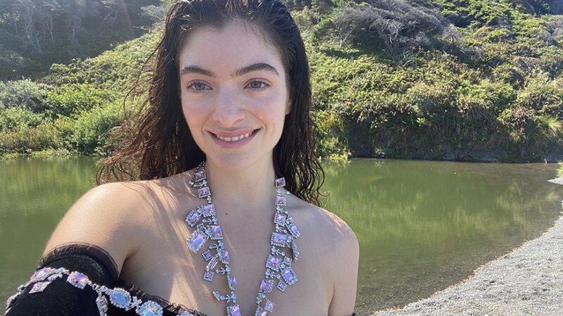 La actriz Anya Taylor-Joy muestra su lado más natural en una foto sin maquillaje