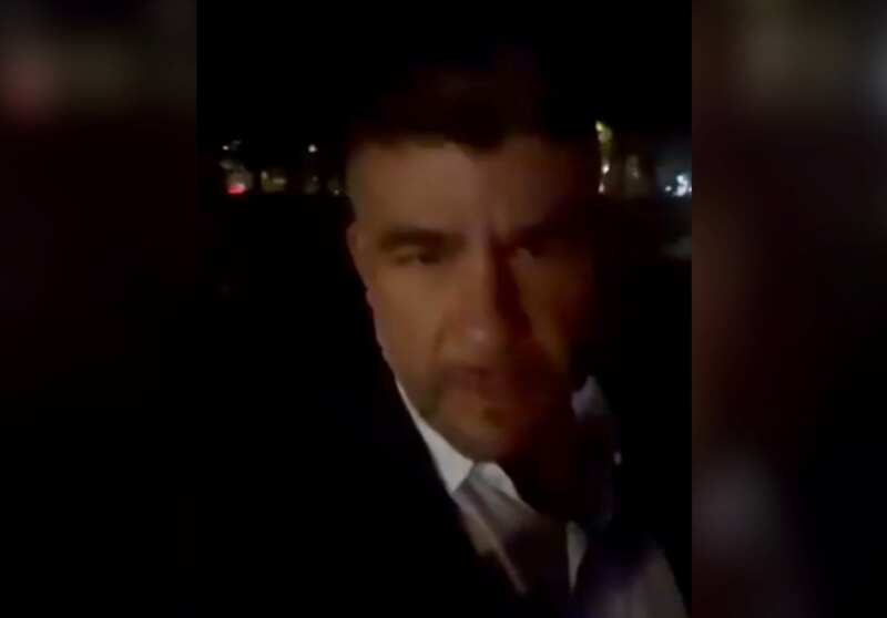 El diputado nacional Javier Milei increpó a un grupo de manifestantes que lo increpaban