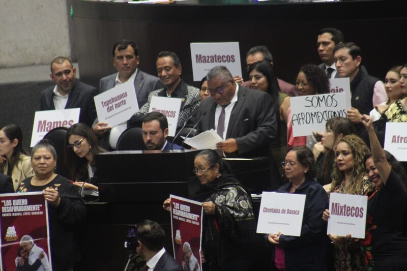 Diputados mexicanos defienden sus raíces indígenas