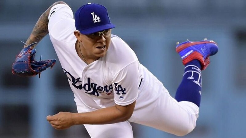 Clayton Kershaw poncha a un bateador