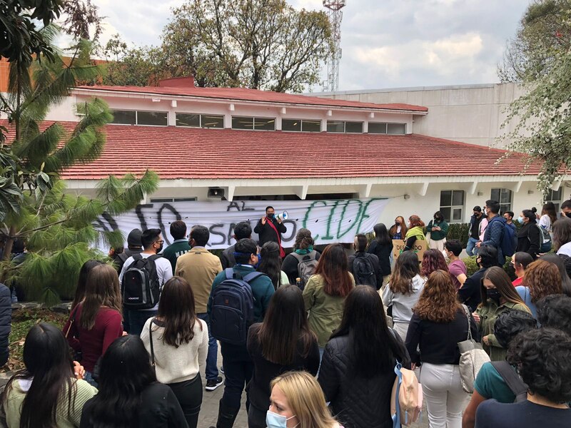 Estudiantes protestan contra el alza de las colegiaturas en la UNAM