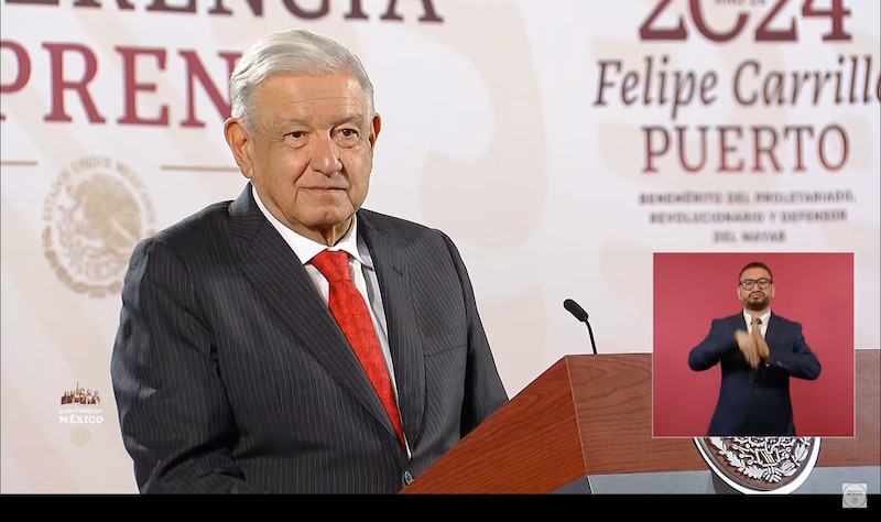 El presidente Andrés Manuel López Obrador encabeza la ceremonia del 106 Aniversario de la Constitución Política de los Estados Unidos Mexicanos.