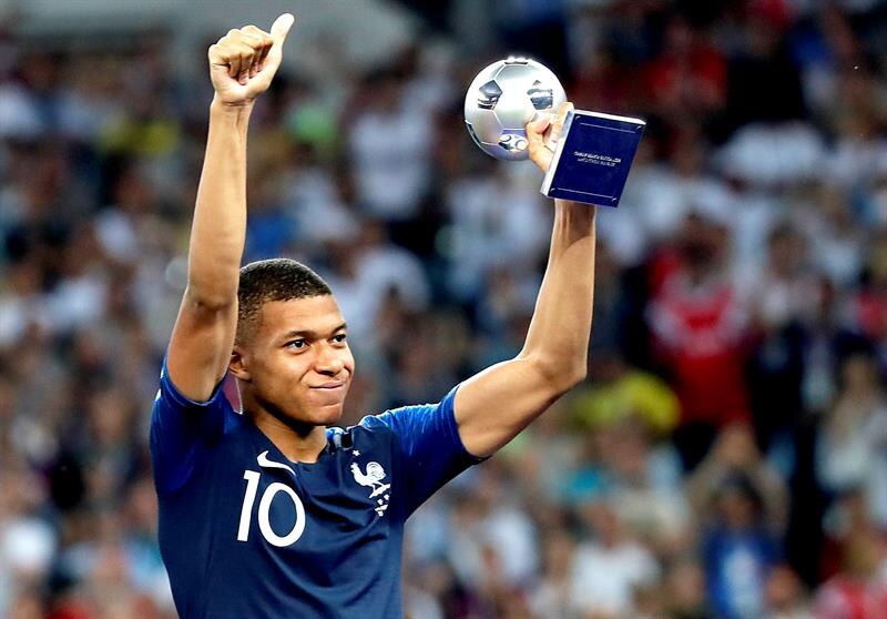Kylian Mbappé celebra la victoria de Francia en la Copa Mundial de la FIFA 2018