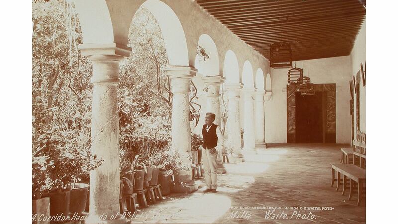 Corredor de la Hacienda de Dr. Felix Milla
