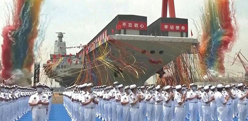 China bota su tercer portaaviones, el Fujian