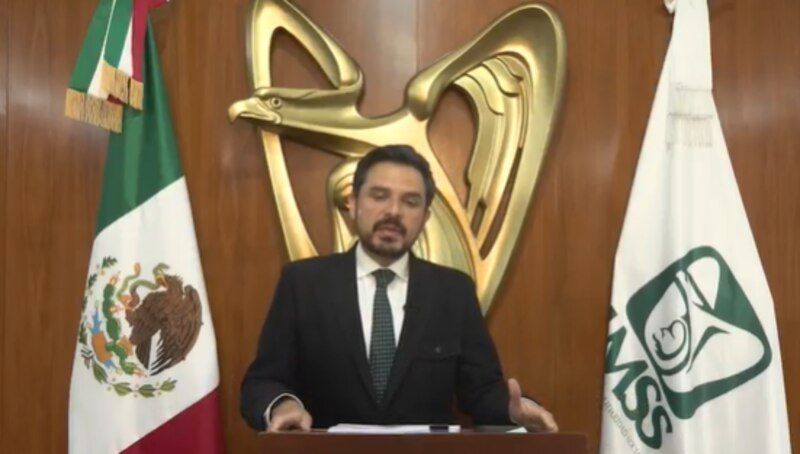 El presidente Andrés Manuel López Obrador da un discurso en el Palacio Nacional.